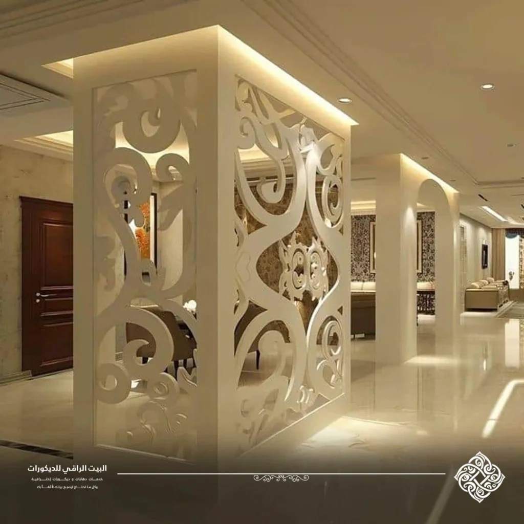 ديكور جداري خشب حفر